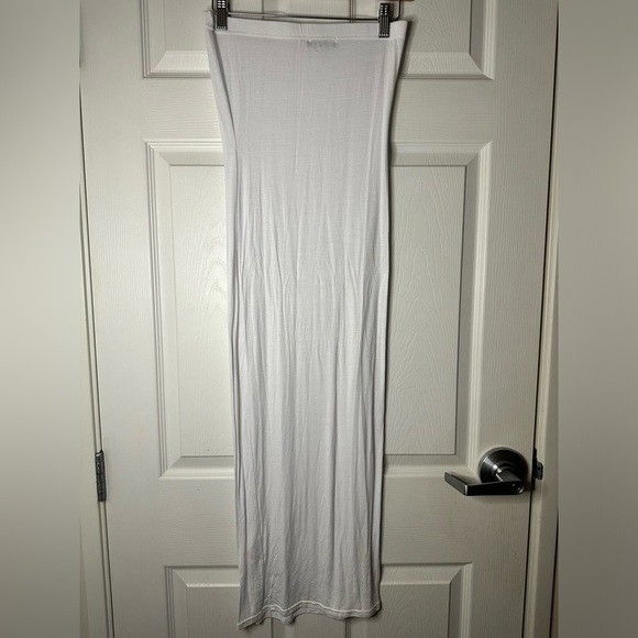 White Slip Dress / PrettyLittleThing - Picture 1 of 6
